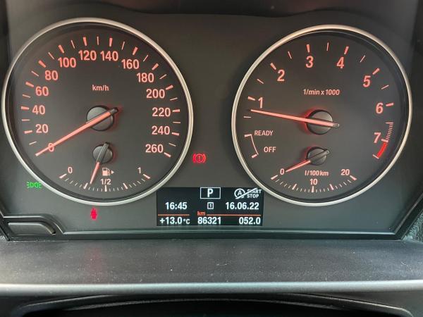 BMW 120i LCI 1.6 AT año 2017