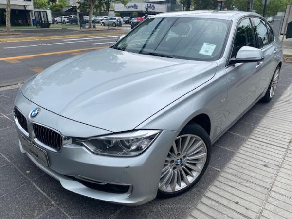 BMW 320I Luxury 2.0