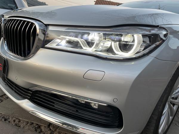 BMW 730 3.0 año 2019