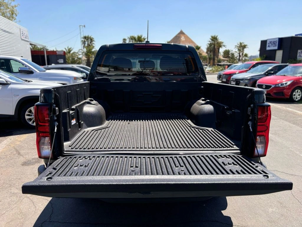 Chevrolet Colorado 2.8TD WT AT 4WD S año 2024
