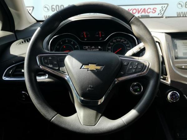 Chevrolet Cruze LT HB 1.4 AT año 2017