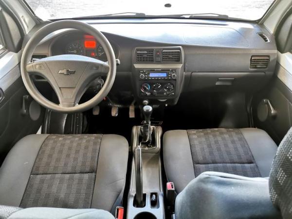 Chevrolet N300 Max Van 1 2 Ano 16