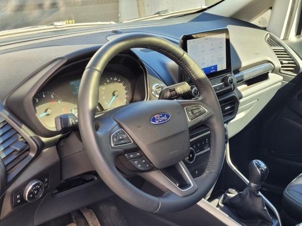 Ford Ecosport TITANIUM año 2022