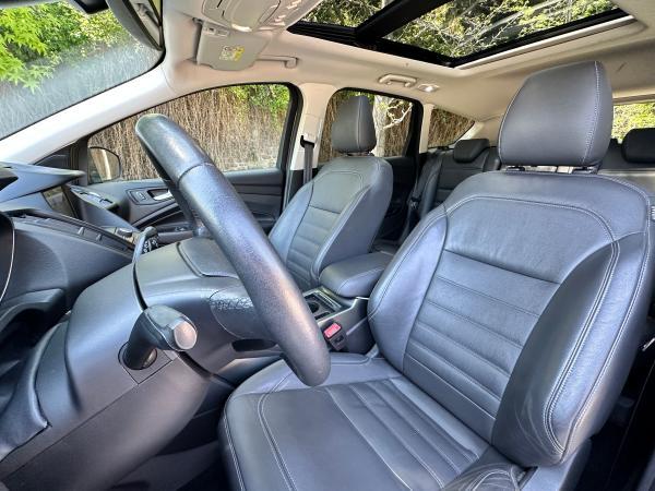 Ford Escape TITANIUM AWD 2.0 ECOBOOST año 2020