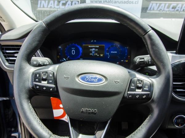 Ford Escape TITANIUM 4X4 2.0 año 2021
