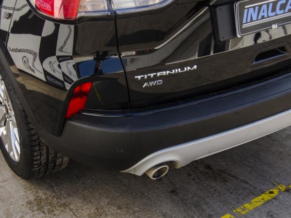 Ford Escape TITANIUM AWD 2.0 . año 2021
