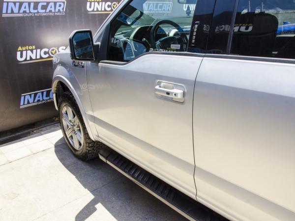 Ford F-150 LARIAT año 2019