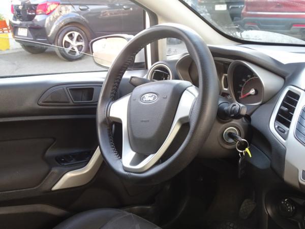 Ford Fiesta MT año 2014