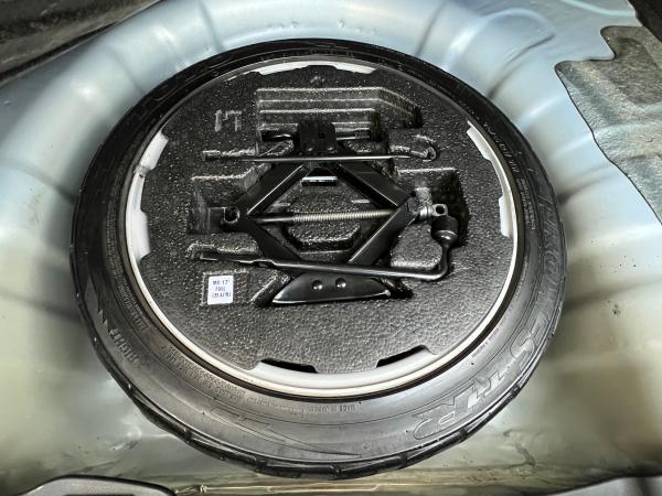 Hyundai Elantra GLS 1.8 año 2012