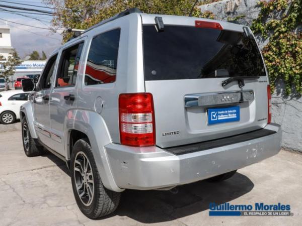 Jeep Cherokee LIMITED 3.7 AT año 2012