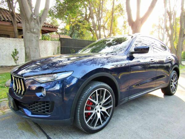 Maserati Levante SQ4 Bi turbo 430 HP.