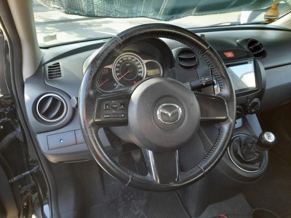 Mazda 2 Sport año 2015