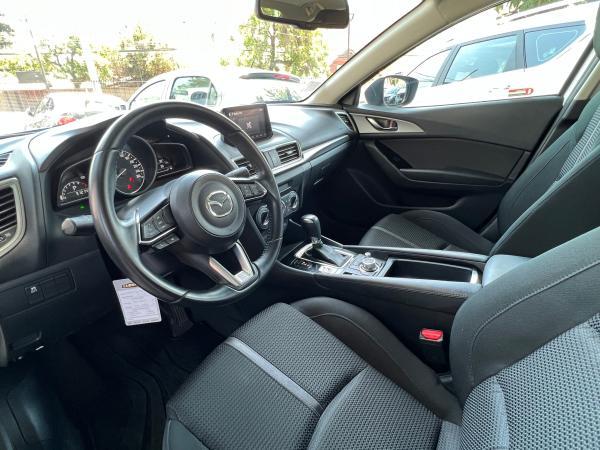 Mazda 3 Skyactiv-G V Automático año 2020
