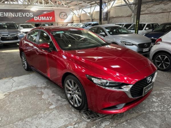 Mazda 3 R 2.0 MT año 2020
