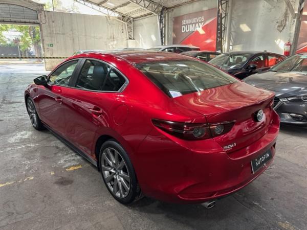 Mazda 3 R 2.0 MT año 2020