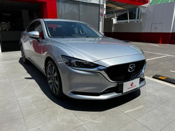 Mazda 6 2.0 SKYACTIVE 6MT año 2022