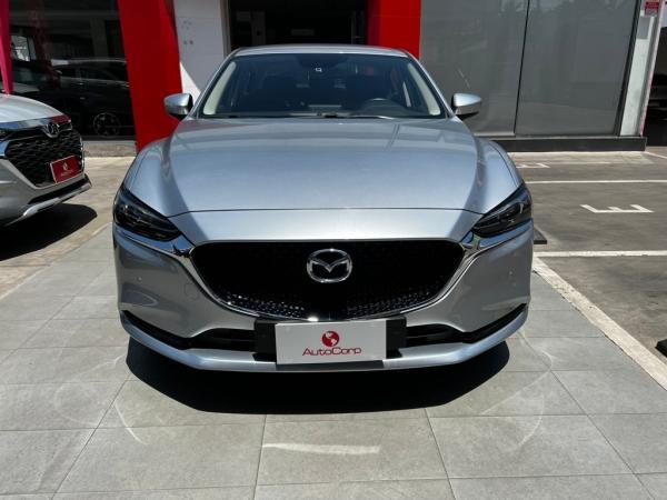 Mazda 6 2.0 SKYACTIVE 6MT año 2022
