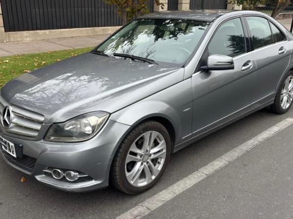 Mercedes-Benz C180 CGI BLUE EFFICIENCY