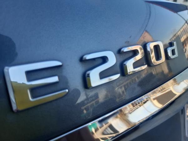 Mercedes-Benz E220 avantgarde año 2018
