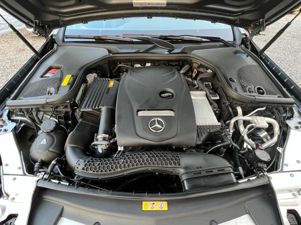 Mercedes-Benz E300 CONVERTIBLE año 2019