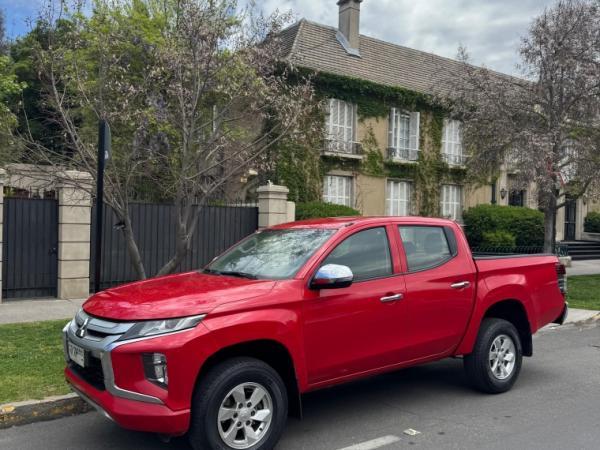 Mitsubishi L-200 KATANA CRT 4X4 2.4