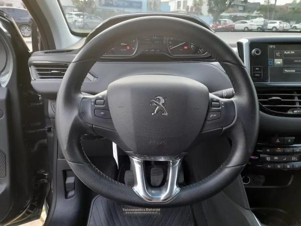 Peugeot 208  año 2016
