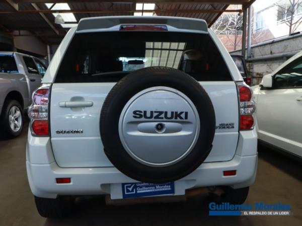 Suzuki Grand Vitara 2.4 GLX SPORT 4X4 MT año 2014