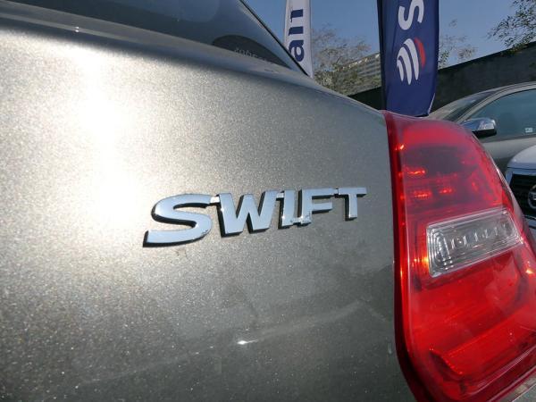 Suzuki Swift 2WD 1.2 año 2021
