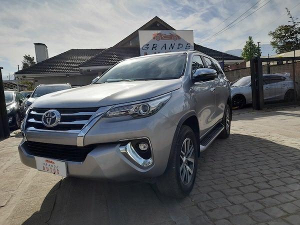 Toyota Fortuner  año 2021