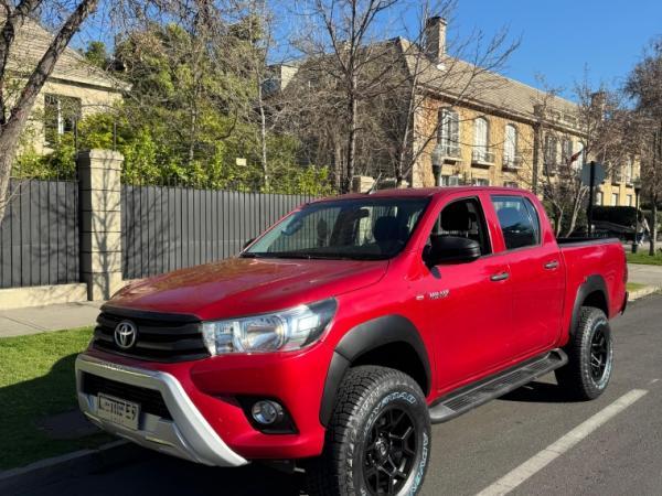 Toyota Hilux DX 4X4 2.4