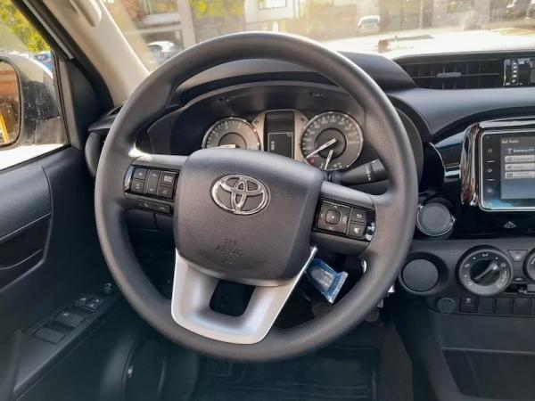 Toyota Hilux  año 2022