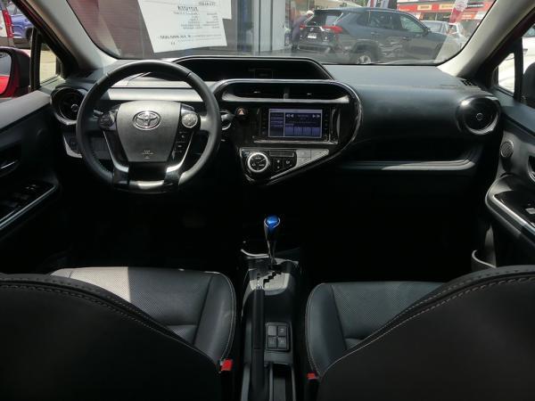 Toyota Prius C 1.5 año 2021