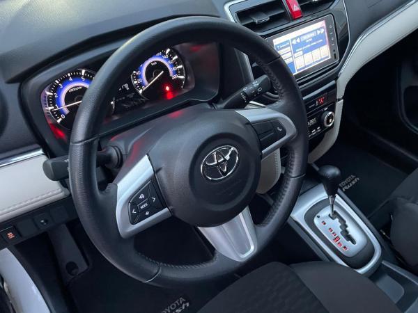 Toyota Rush XEI 1.5 CVT 1.5 año 2021