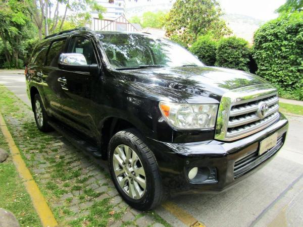 Toyota Sequoia 5.7 Limited 4X4 . año 2011