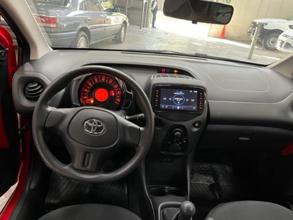 Toyota Yaris AYGO año 2020