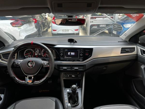 Volkswagen Polo POLO HIGHLINE 1.6 MSI 6MT año 2021
