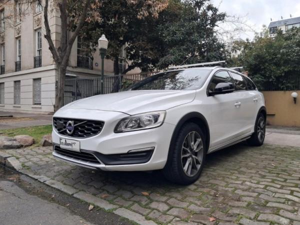 Volvo V60 T5 AWD 2.0