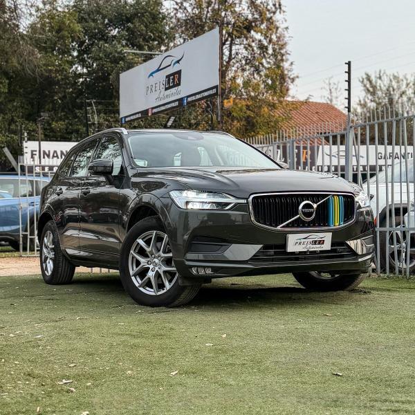 Volvo XC60 T5 MOMENTUM
